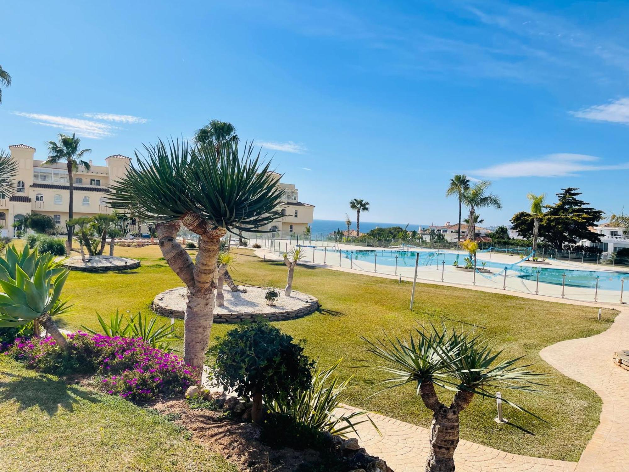La Cala Gorgeous 2 Bedroom Apartment With Stunning Gardens, Pools And Sea Views El Faro Dış mekan fotoğraf
