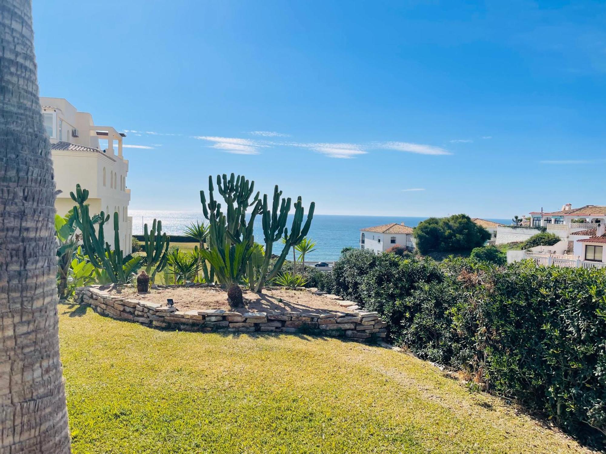 La Cala Gorgeous 2 Bedroom Apartment With Stunning Gardens, Pools And Sea Views El Faro Dış mekan fotoğraf